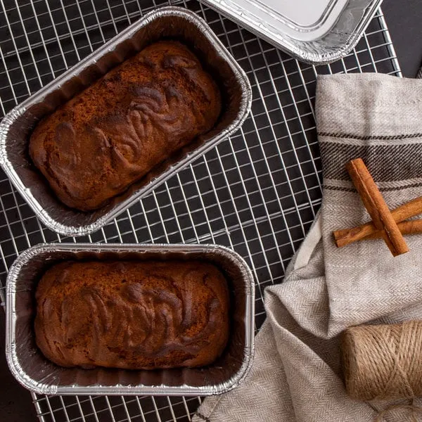 Disposable Aluminum 1lb Rectangular Loaf Pans: Ideal for Baking