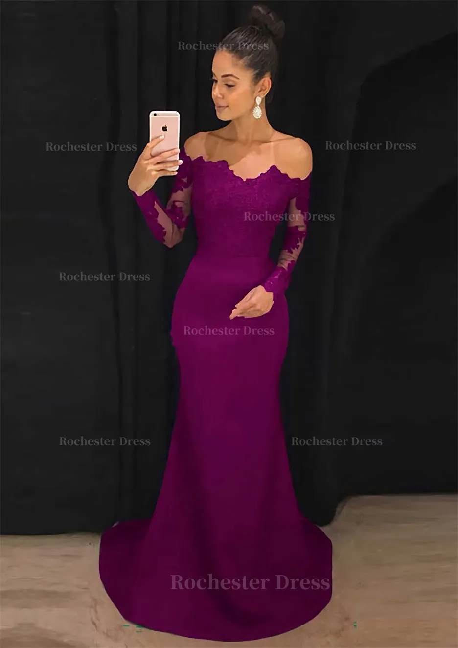 Elastic Satin Prom Dress Sheath/Column Off-The-Shoulder Court Train With Lace