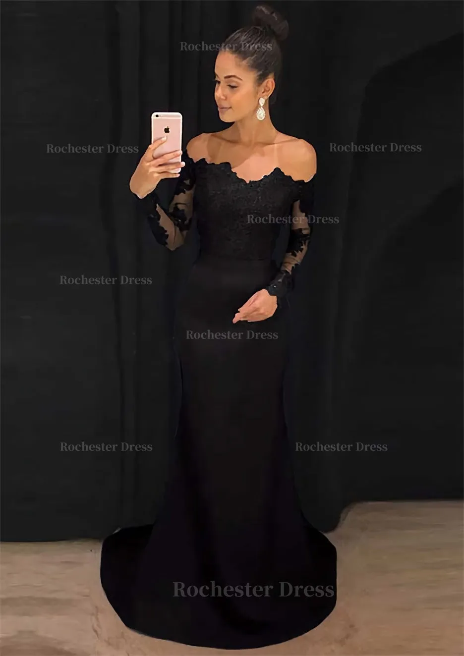 Elastic Satin Prom Dress Sheath/Column Off-The-Shoulder Court Train With Lace