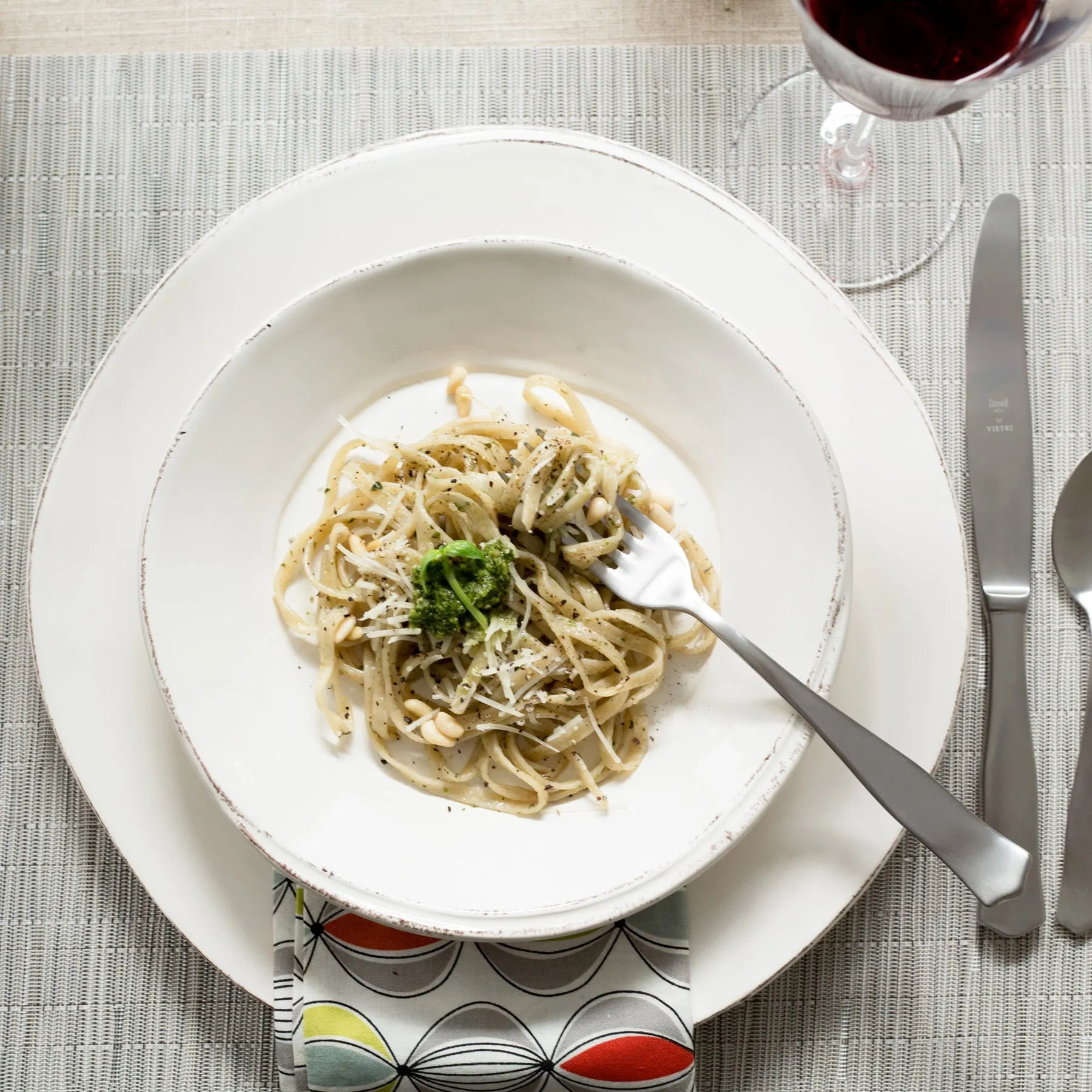 Lastra Dinnerware Collection