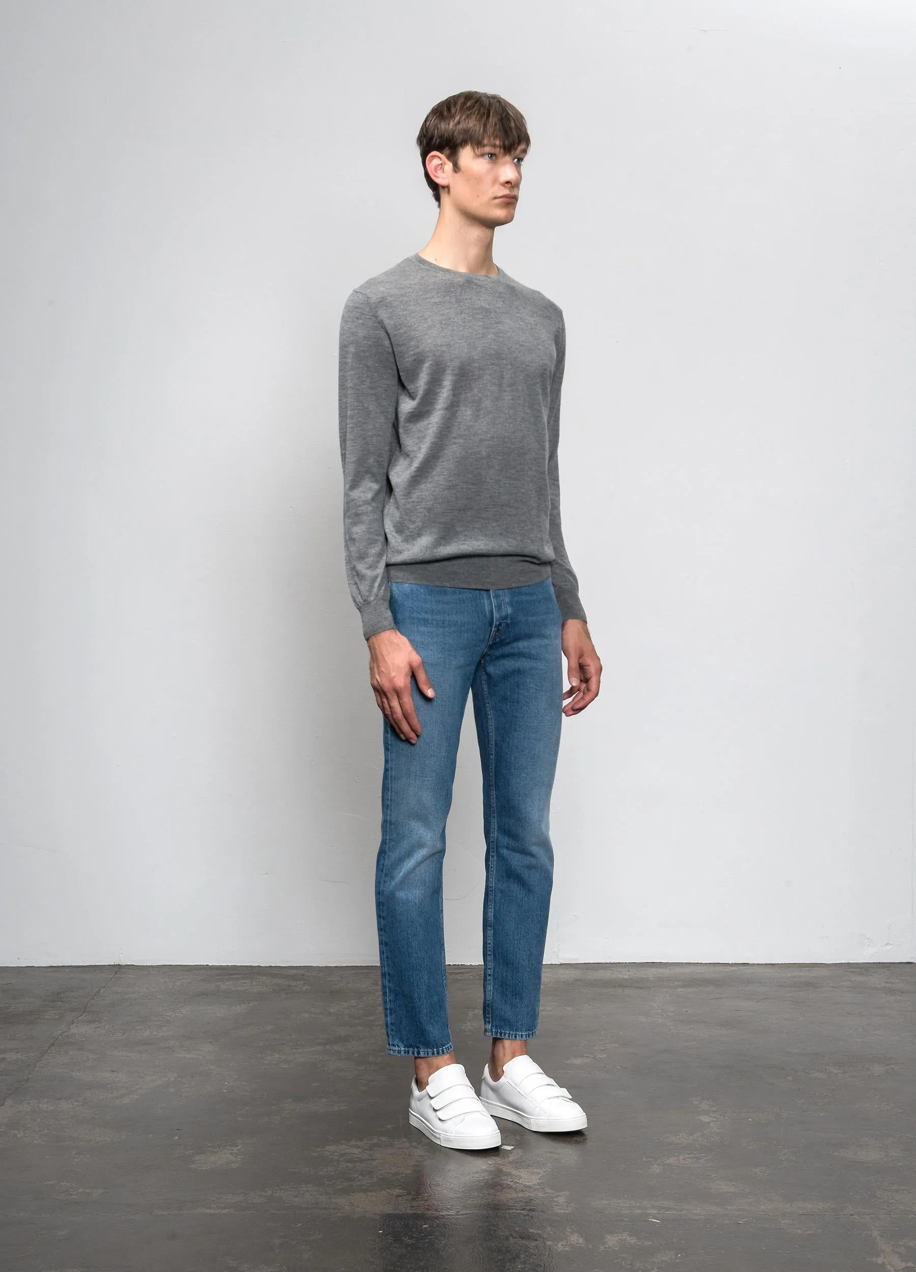 Men Lightweight Crew Neck_Thunder