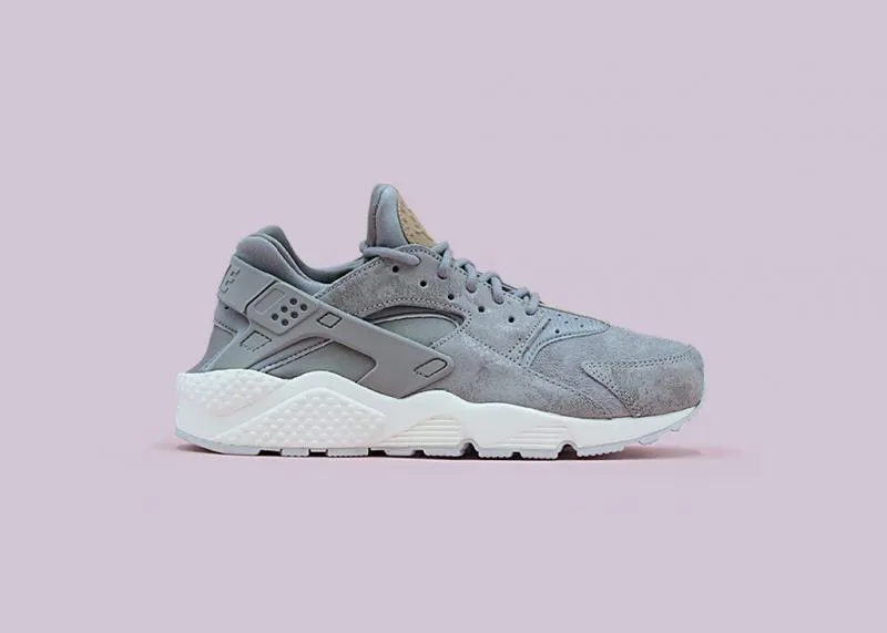 NIKE - Women - W Air Huarache - Cobblestone/Sail