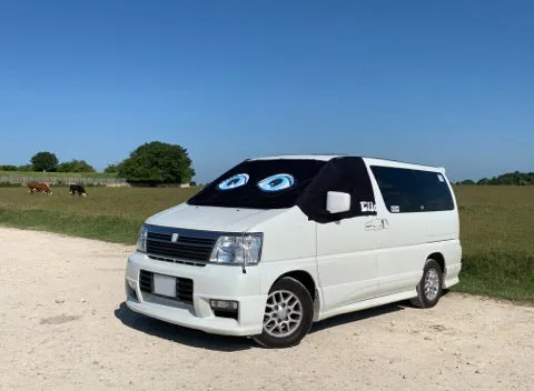 Nissan Elgrand E50 Screen Cover Eyes - Flo