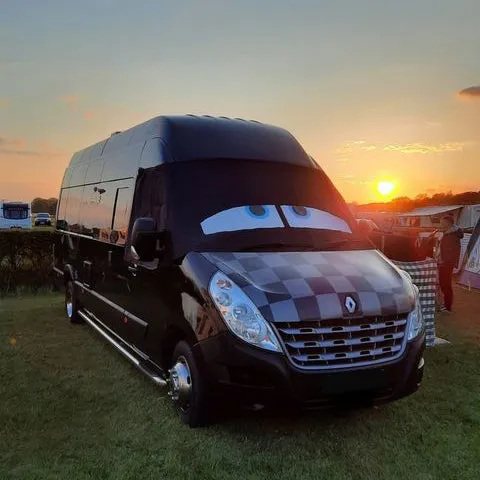 Renault Master Screen Wrap Eyes - Danny