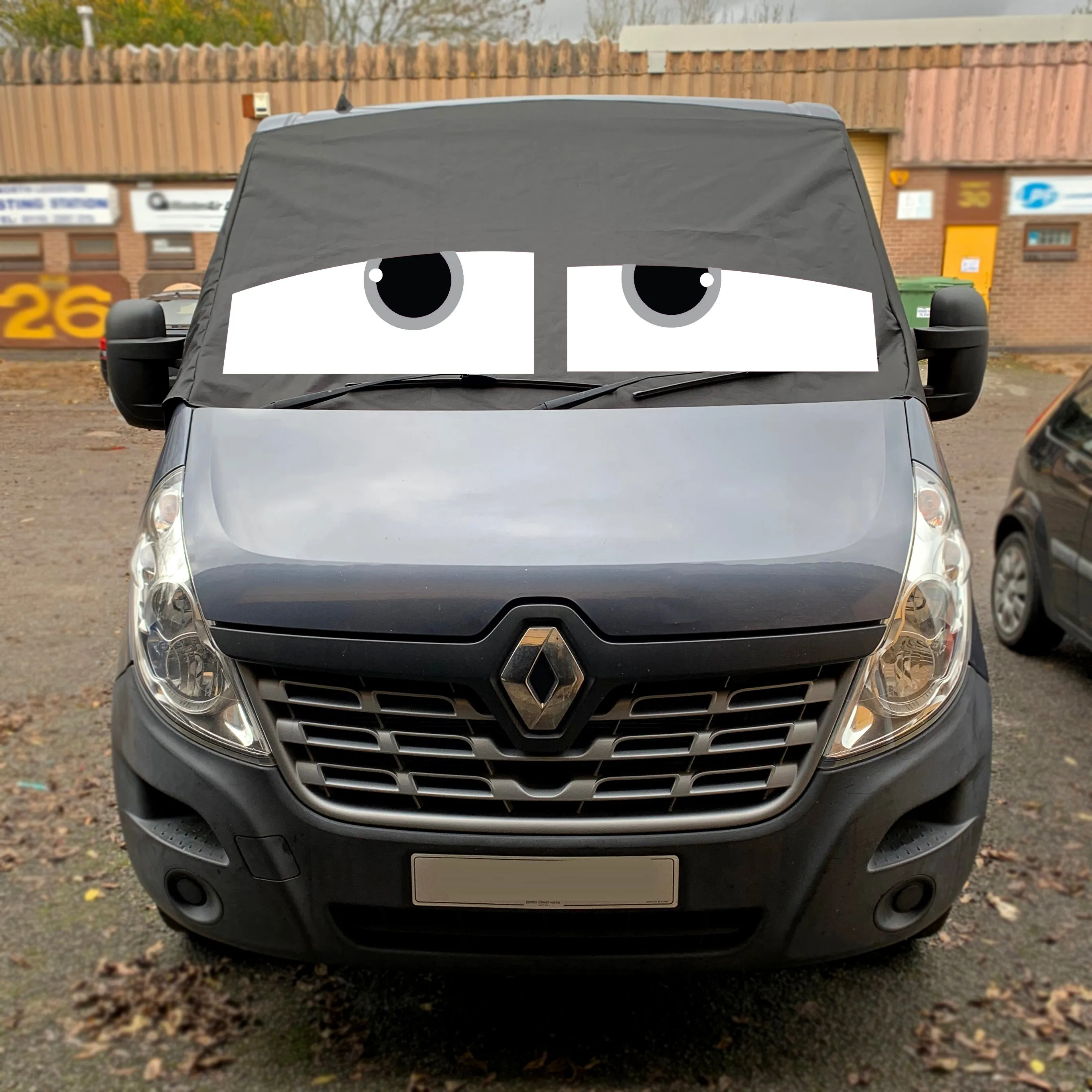 Renault Master Screen Wrap Eyes - James