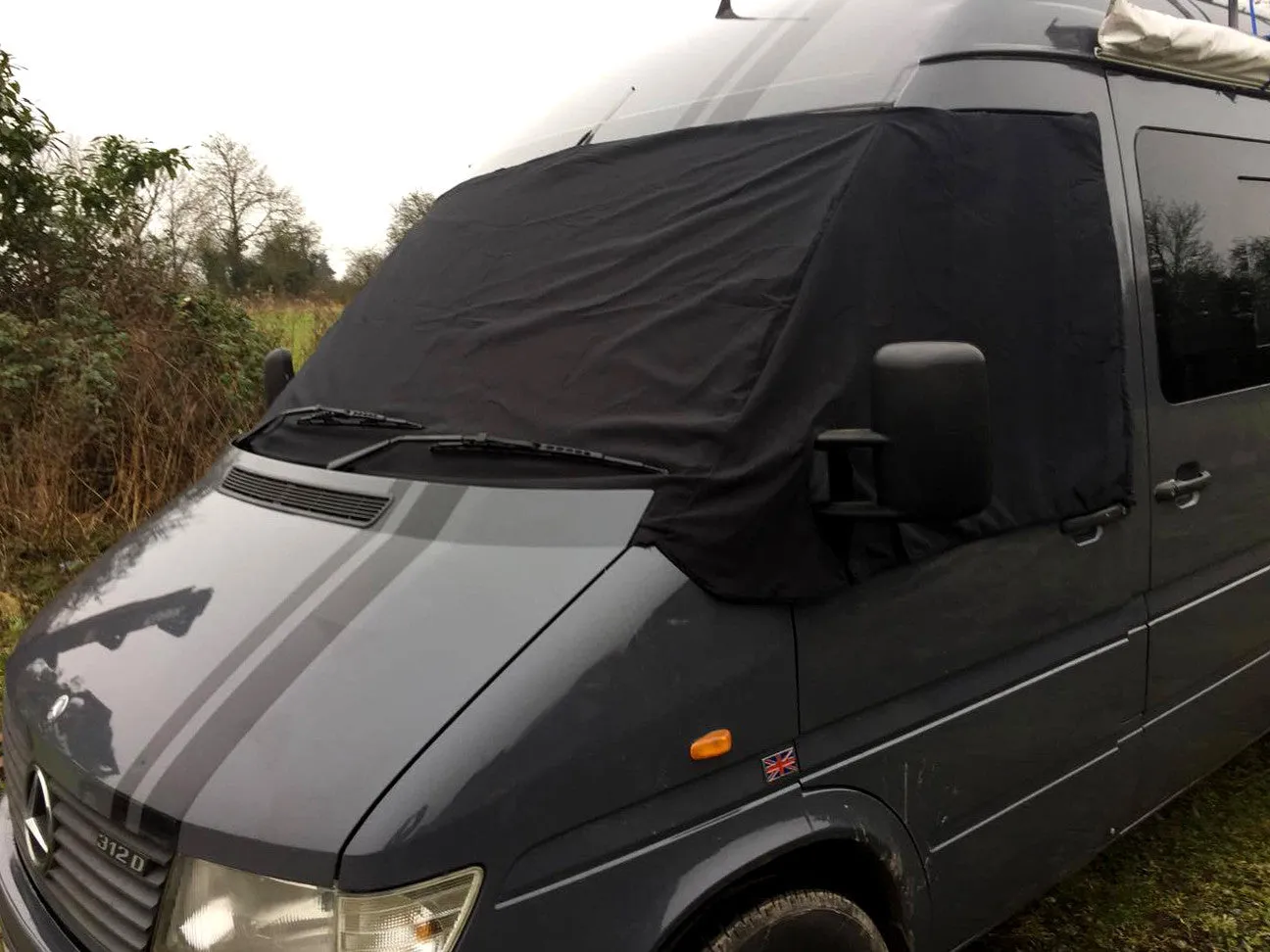 VW LT / Mercedes Sprinter 95-06 Screen Cover - Felix Eyes